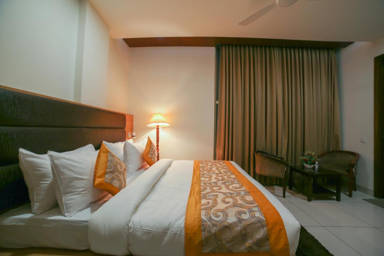 Hotel Grand Regency By Jmd Group Near Delhi Igi Airport Nueva Delhi Exterior foto