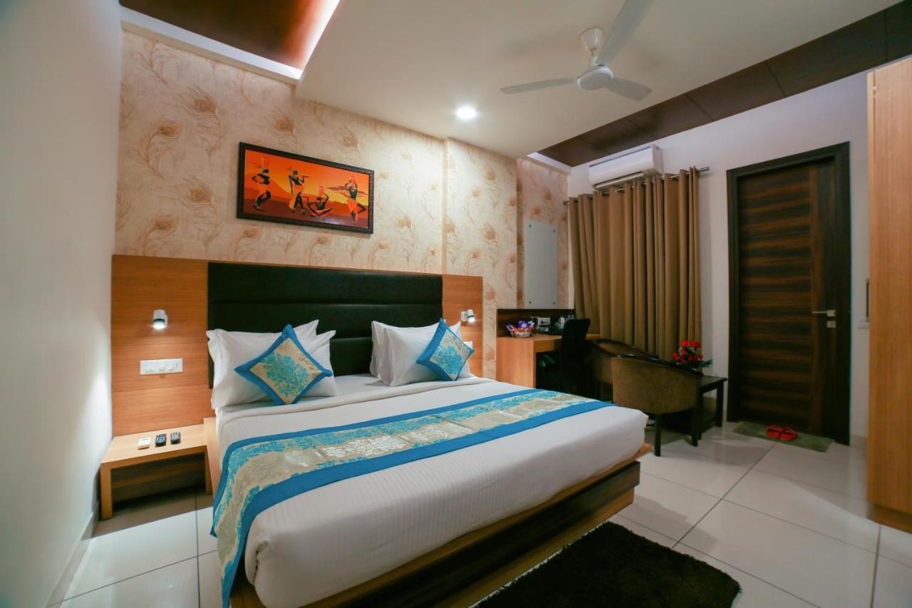 Hotel Grand Regency By Jmd Group Near Delhi Igi Airport Nueva Delhi Exterior foto